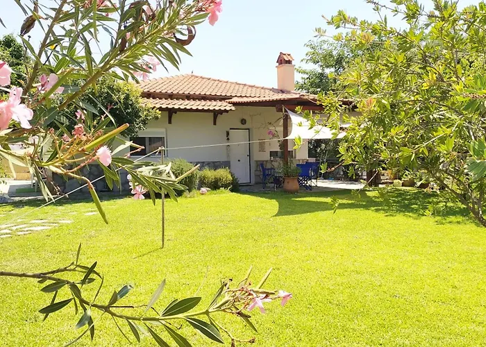 Summer House 150M From The Beach For 5 Persons.
